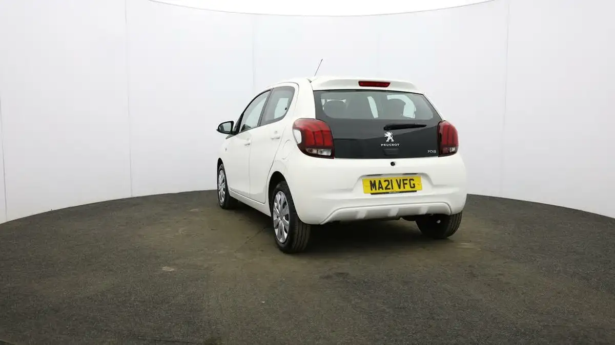 2021-peugeot-108-10-active-5d-big-17
