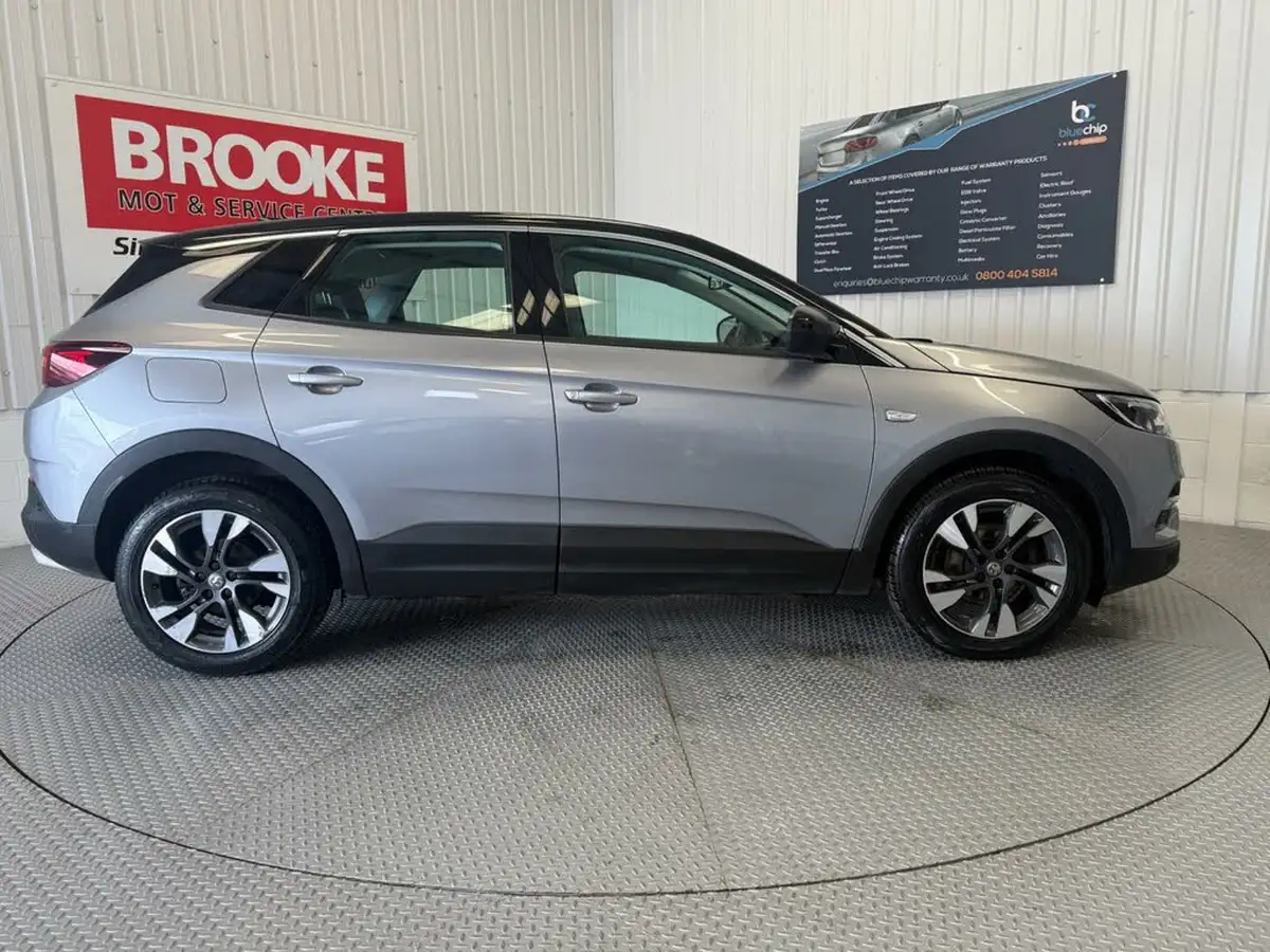 2019-vauxhall-grandland-x-15td-sport-nav-big-6