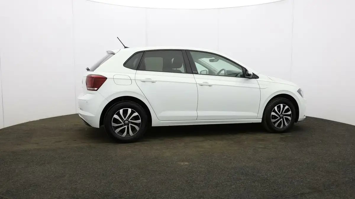 2021-volkswagen-polo-10-tsi-active-big-45