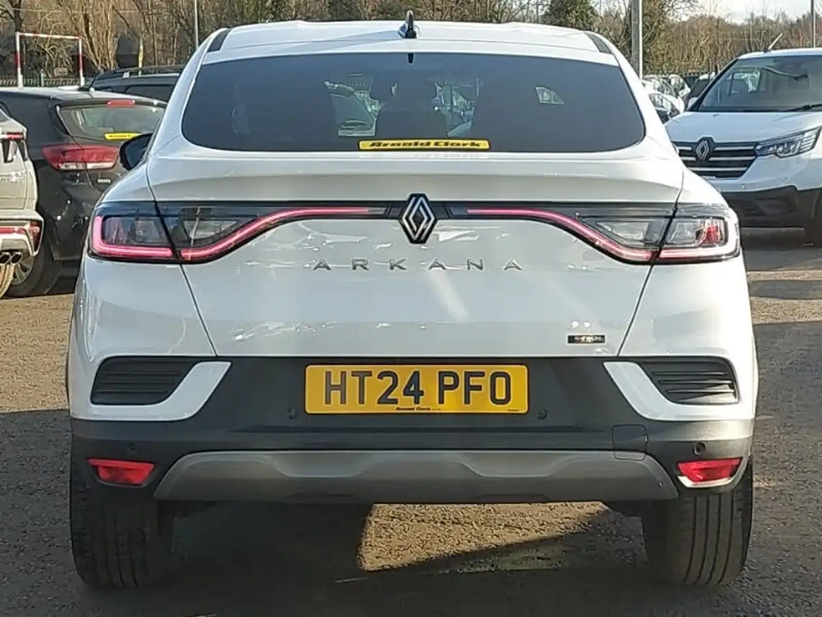 2024-renault-arkana-16-techno-big-17