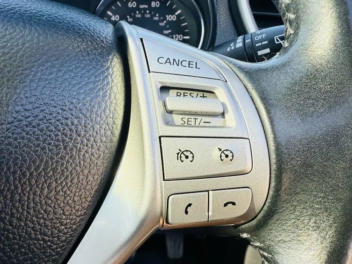 2015-nissan-qashqai-15dci-n-tec-big-18