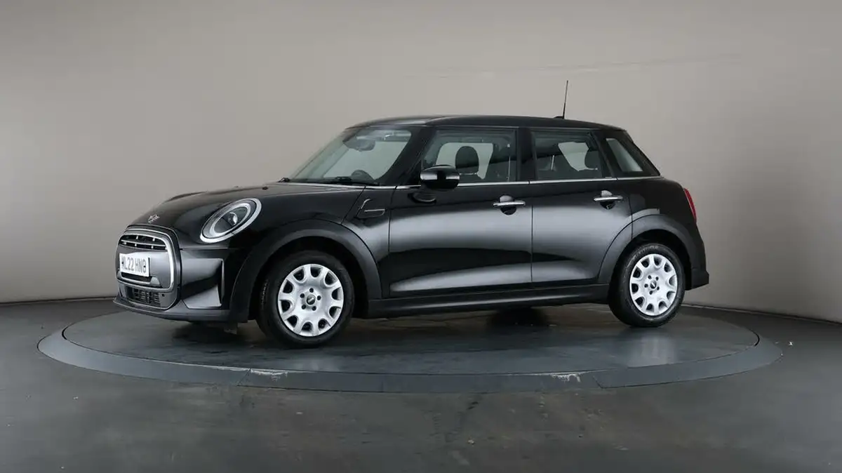 2022-mini-cooper-15-one-classic-5d-big-31