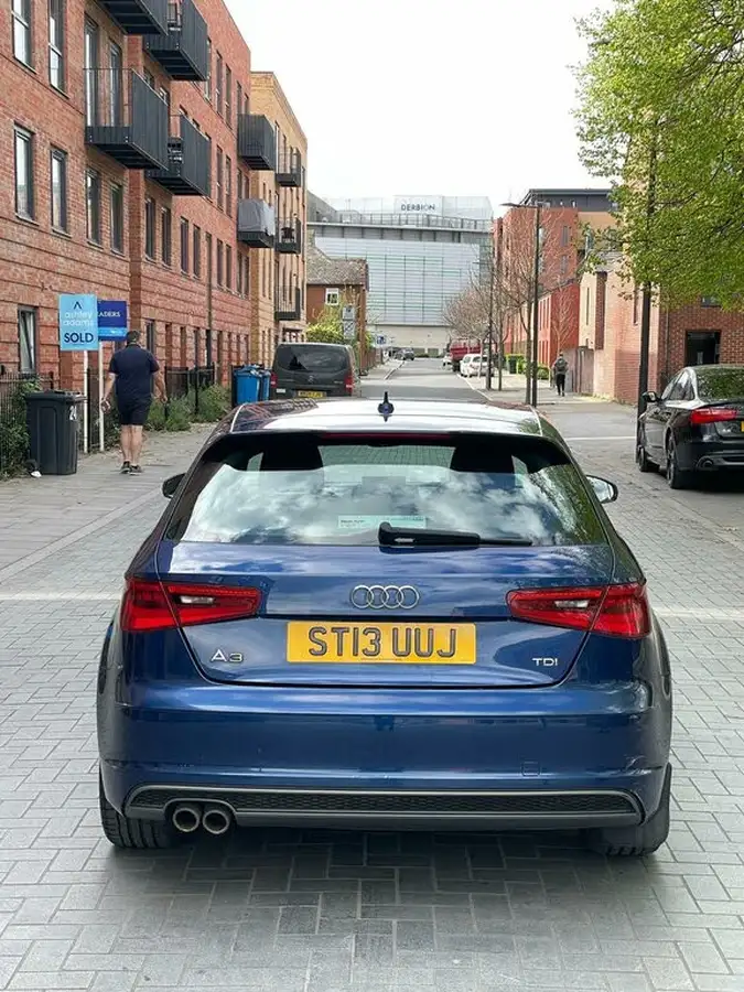 2013-audi-a3-20-tdi-s-line-150ps-hatchback-3d-big-4