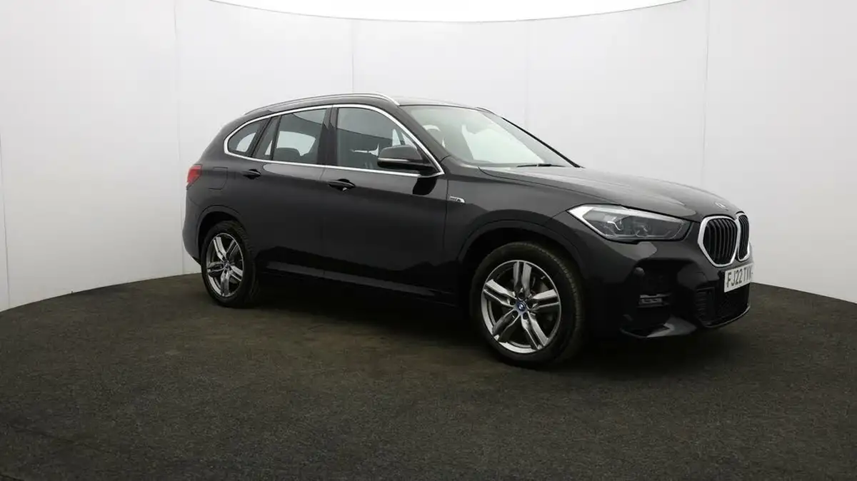 2022-bmw-x1-15-xdrive-25e-phev-m-sport-big-0