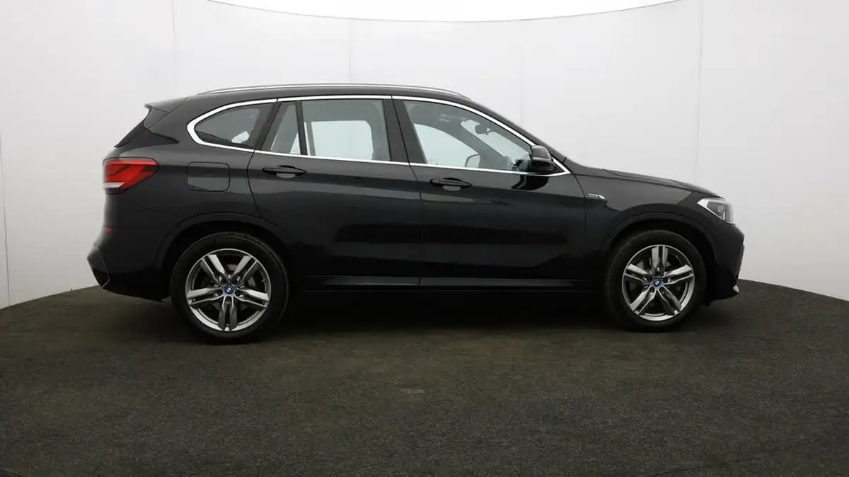 2022-bmw-x1-15-xdrive-25e-phev-m-sport-big-45