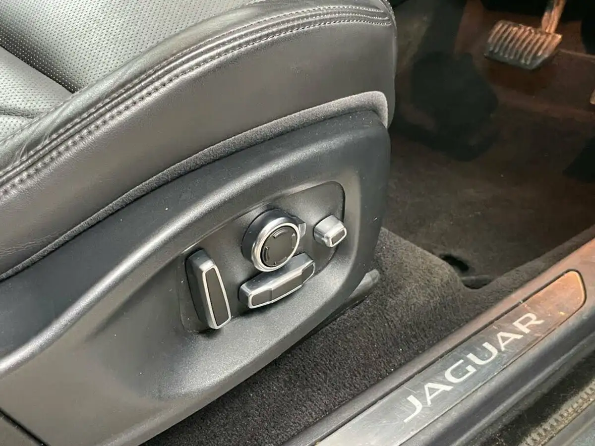 2019-jaguar-e-pace-20-i4d-hse-180ps-big-34