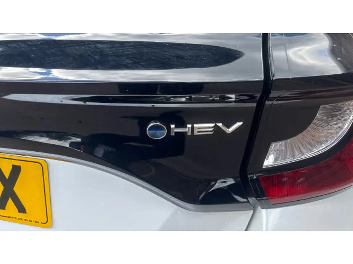 2024-toyota-yaris-15-vvt-i-icon-big-20