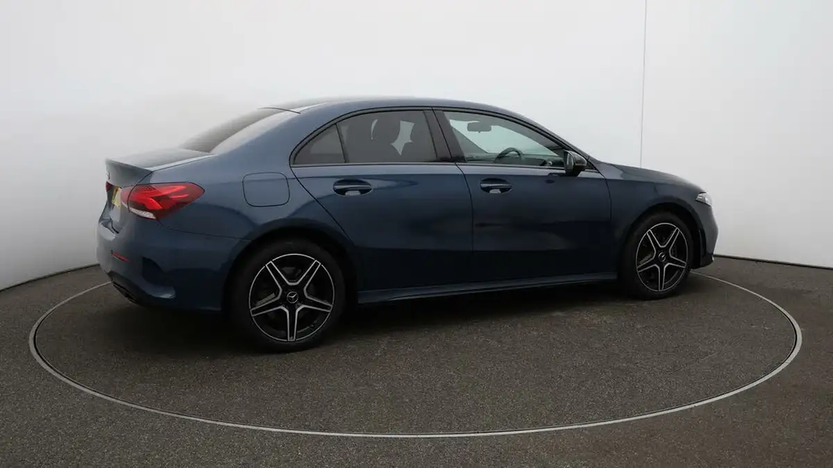 2021-mercedes-benz-a-class-13-a250e-amg-line-edition-saloon-4d-big-41