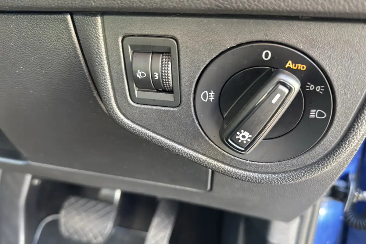 2023-volkswagen-polo-10-tsi-life-dsg-big-31