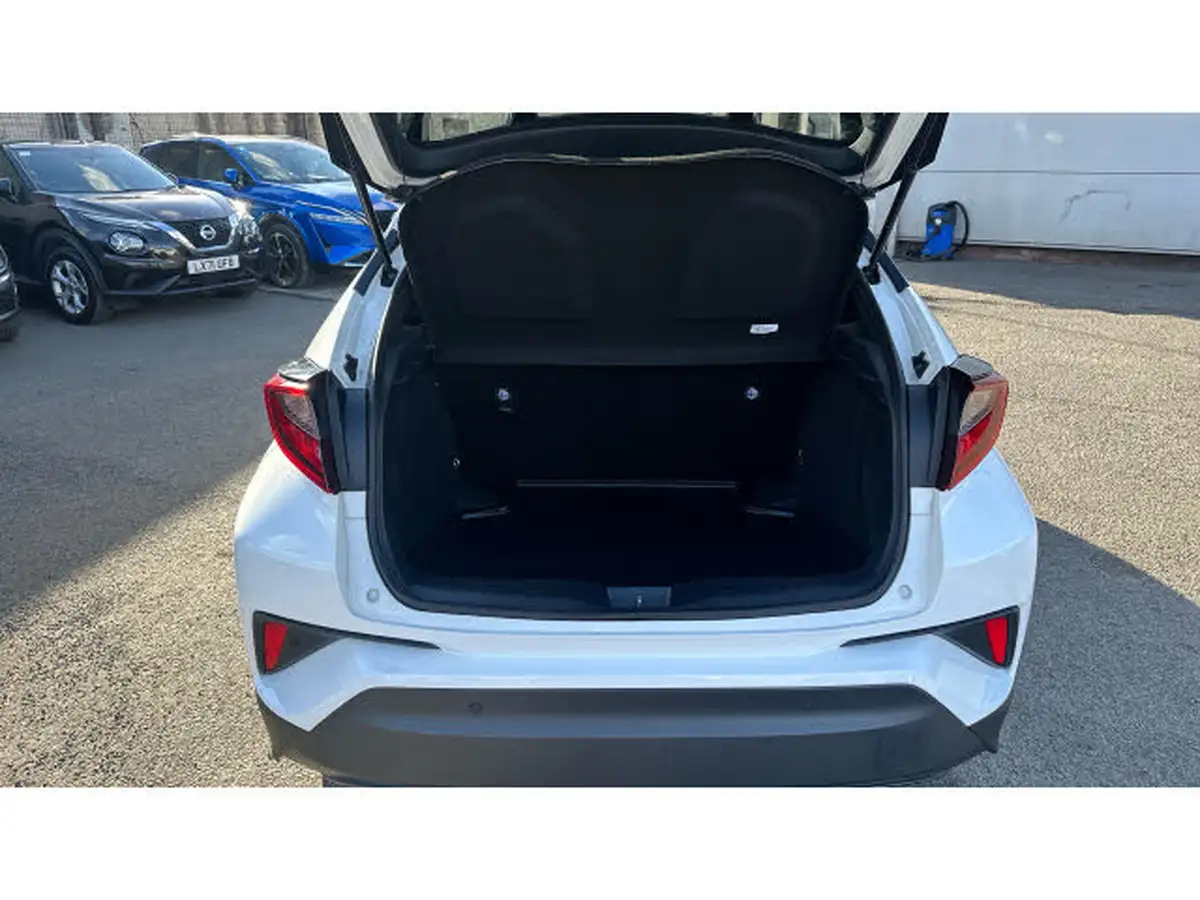 2022-toyota-c-hr-18-vvt-i-design-big-3