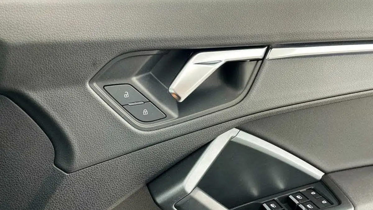 2021-audi-q3-15-35-tfsi-s-line-cod-sportback-big-18