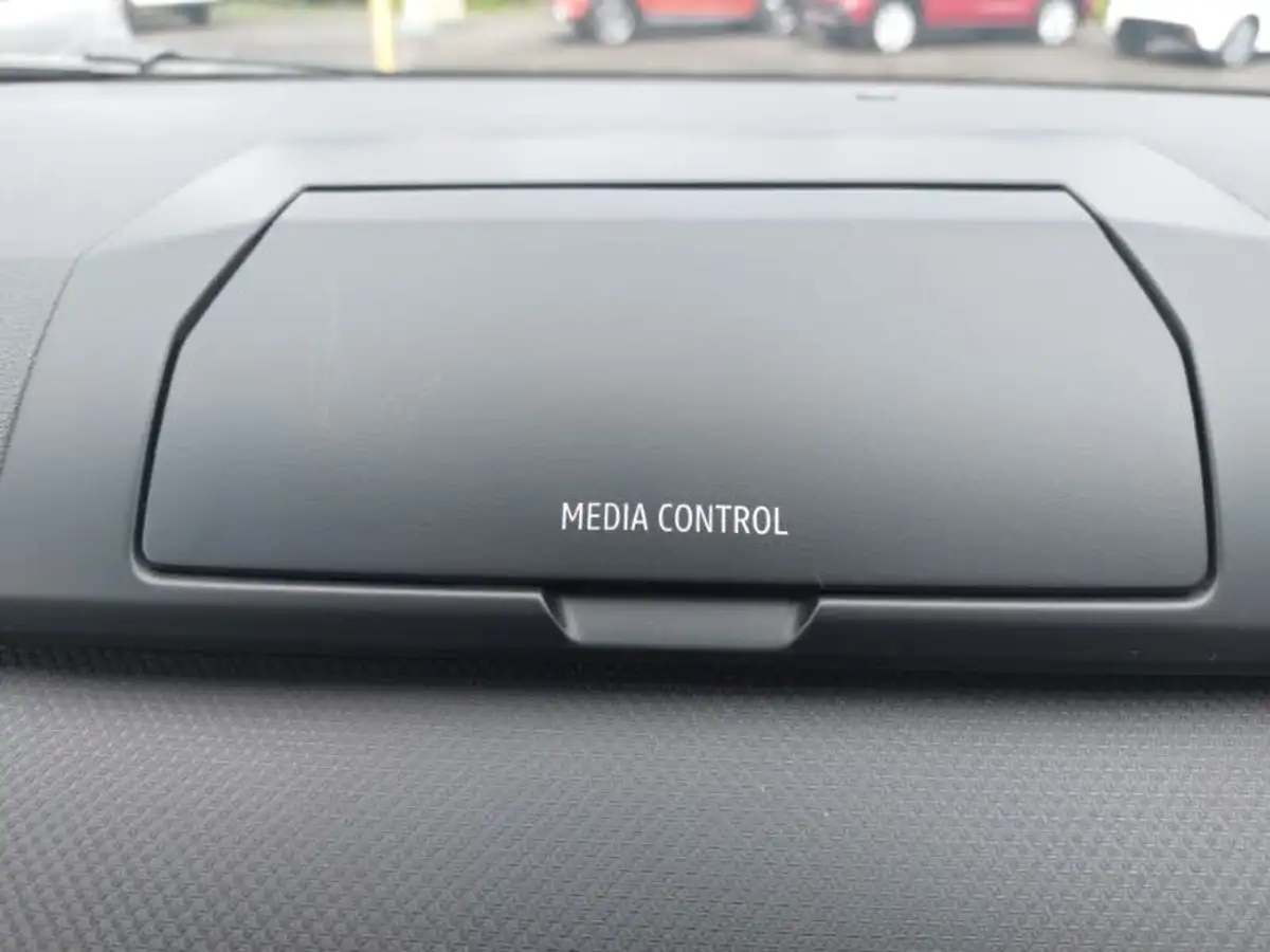 2021-dacia-sandero-stepway-10-tce-essential-90bhp-big-13