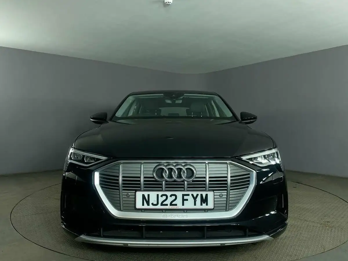 2022-audi-e-tron-55e-technik-station-wagon-big-2