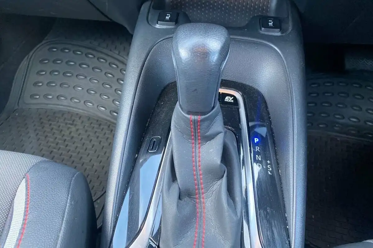 2021-toyota-corolla-20-vvt-i-gr-sport-spare-wheel-hatchback-big-13