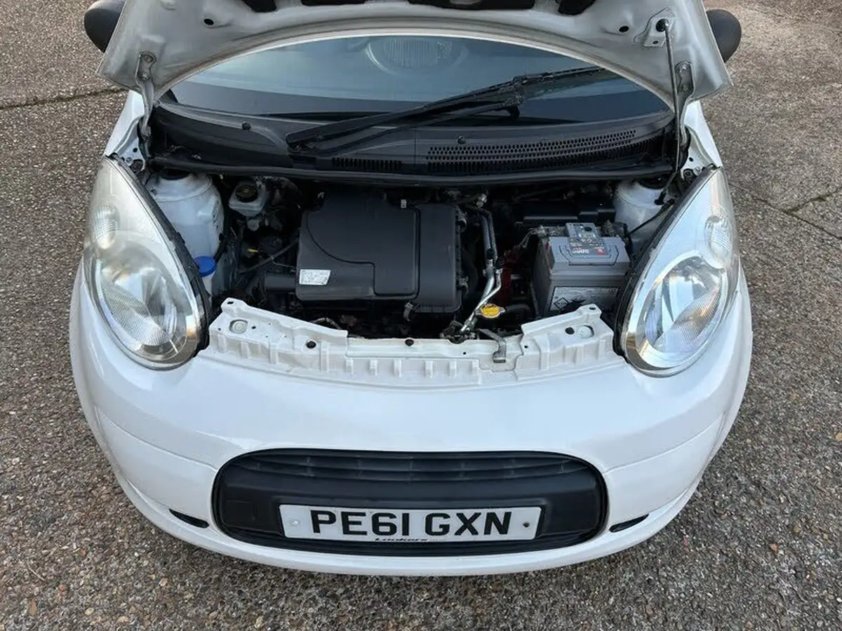 2011-citroen-c1-10-vtr-68-5d-big-20