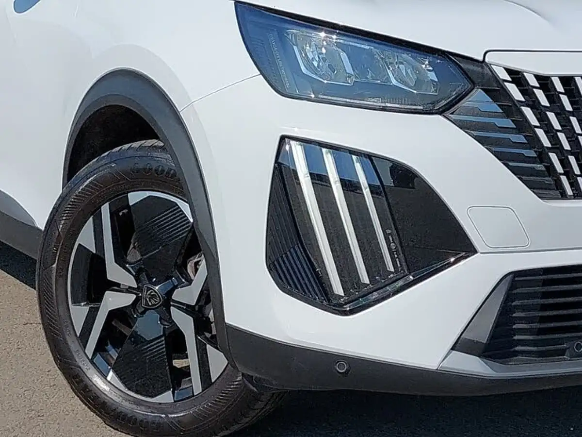 2024-peugeot-2008-suv-12-puretech-allure-130ps-eat8-big-8