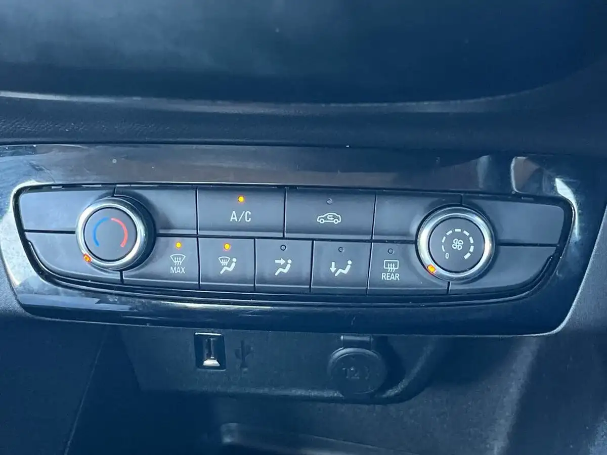 2021-vauxhall-corsa-12i-se-big-17