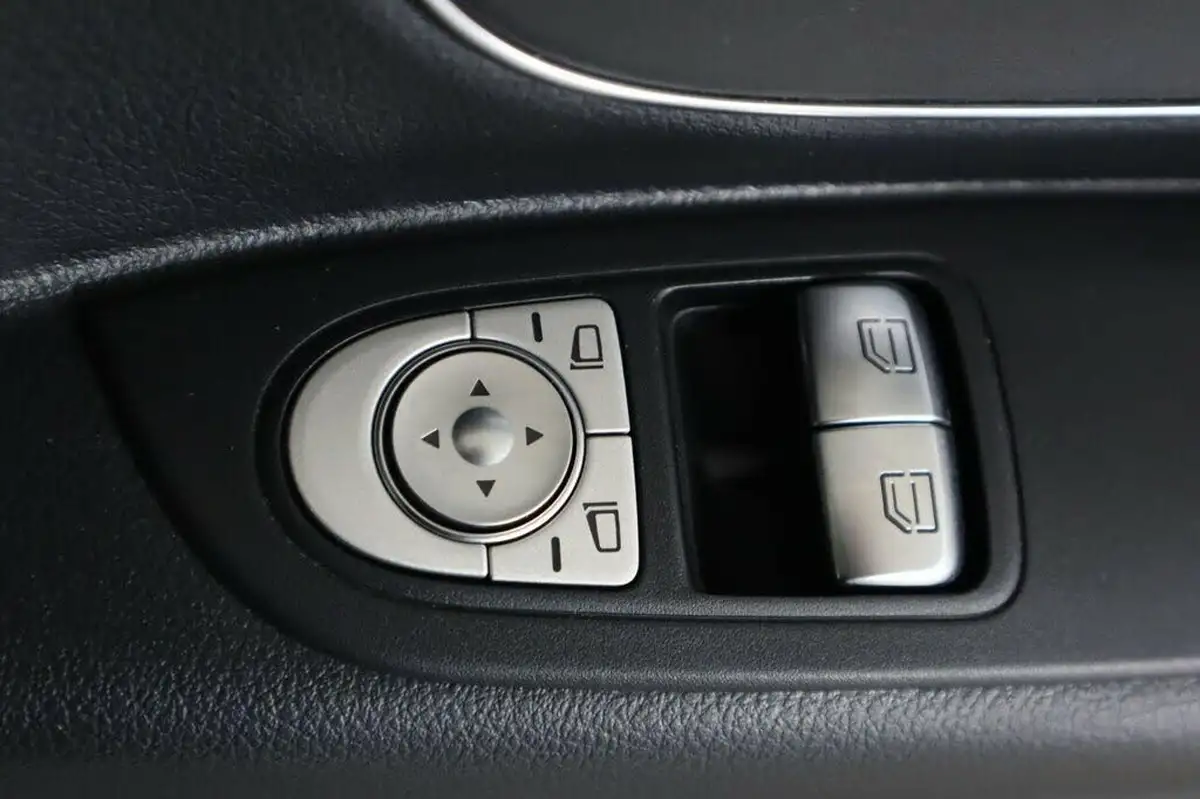 2020-mercedes-benz-vito-20cdi-119-tourer-select-l3-190bhpeu6dt-8-auto-big-23