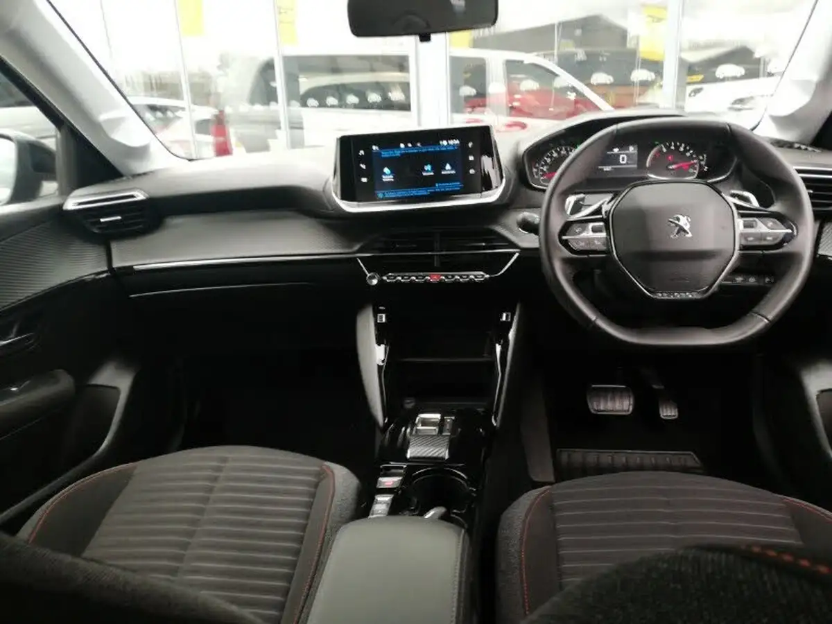 2023-peugeot-208-12-puretech-active-premium-100ps-eat8-big-2