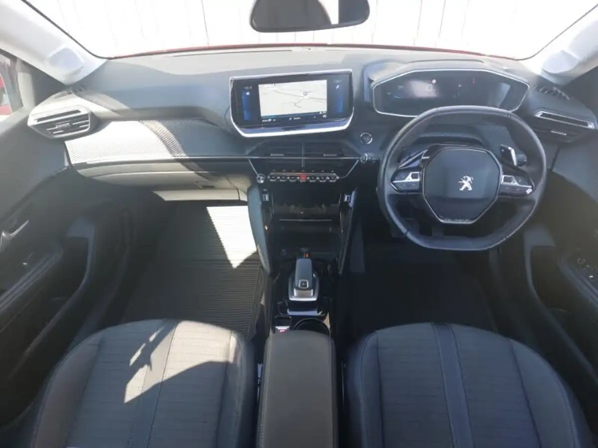 2020-peugeot-208-12-puretech-allure-premium-130bhp-eat8-big-2
