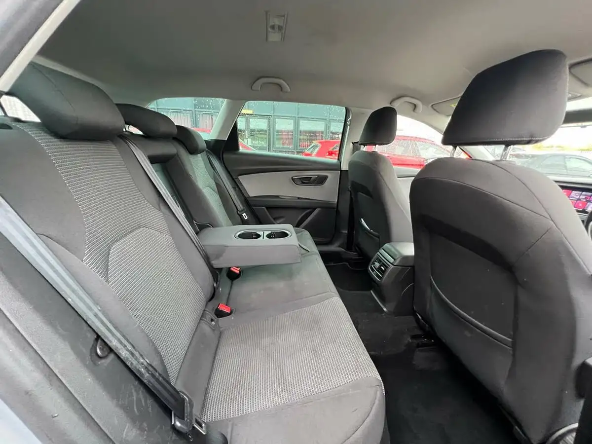 2020-seat-leon-16tdi-se-dynamic-estate-big-20