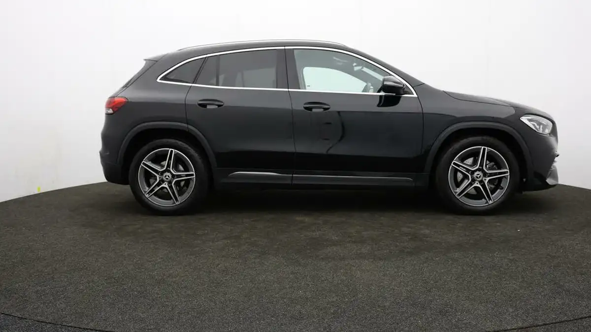 2021-mercedes-benz-gla-class-13-gla-180-amg-line-executive-1332cc-big-35
