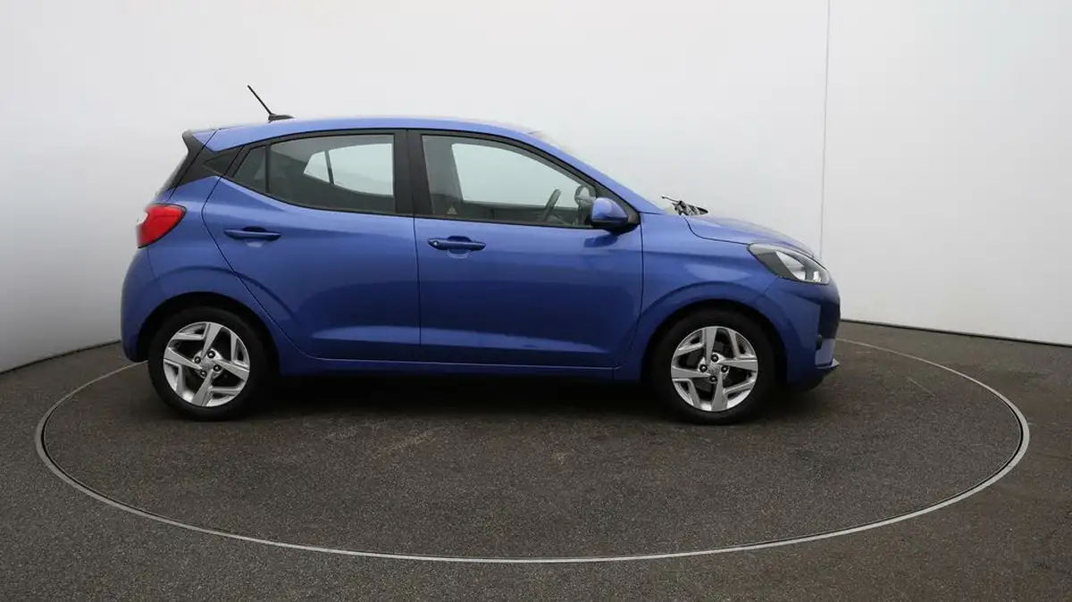 2020-hyundai-i10-12-se-connect-big-41