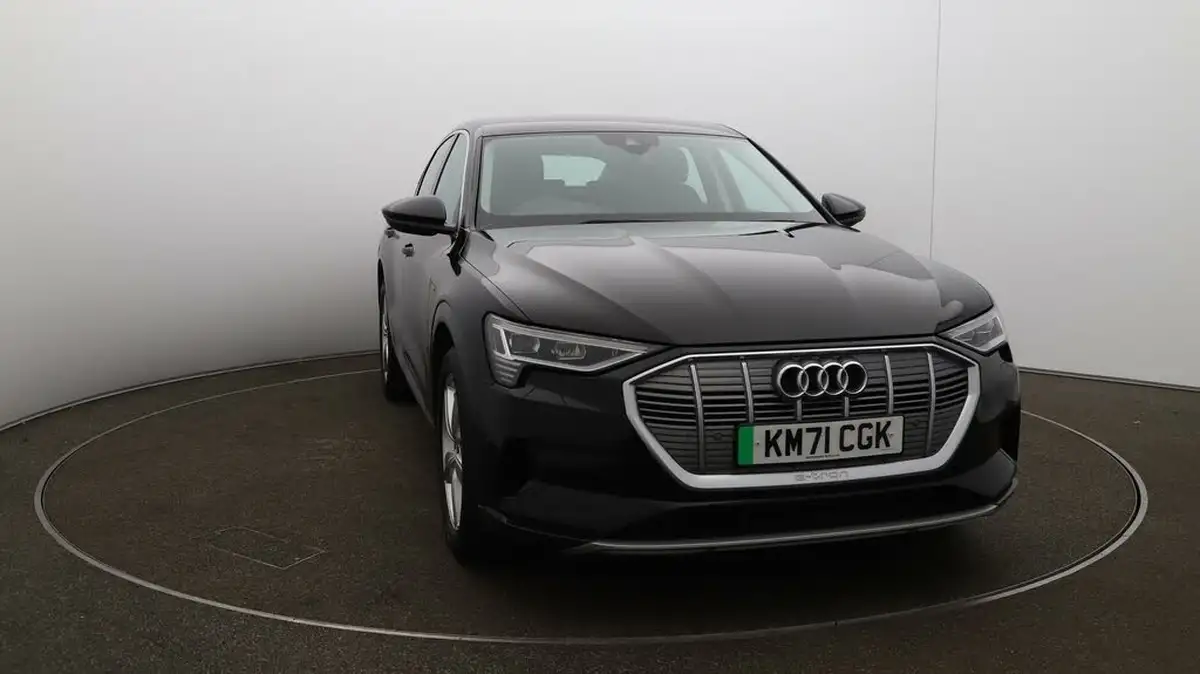 2021-audi-e-tron-55e-technik-sportback-big-34