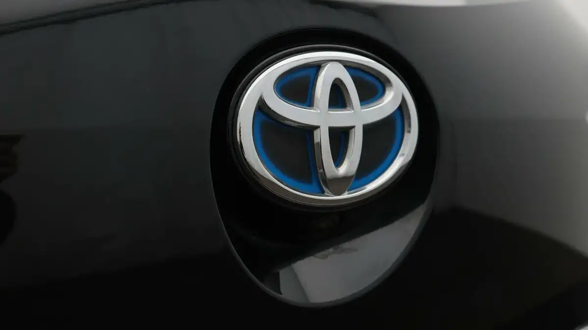 2019-toyota-corolla-18-vvt-i-icon-spare-wheel-hatchback-5d-big-22