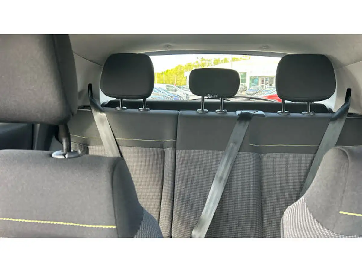 2024-citroen-c3-12-puretech-plus-83ps-big-14