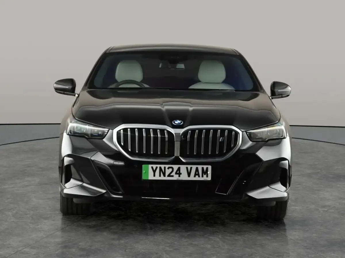 2024-bmw-5-series-e-i5-edrive40-m-sport-saloon-4d-big-5