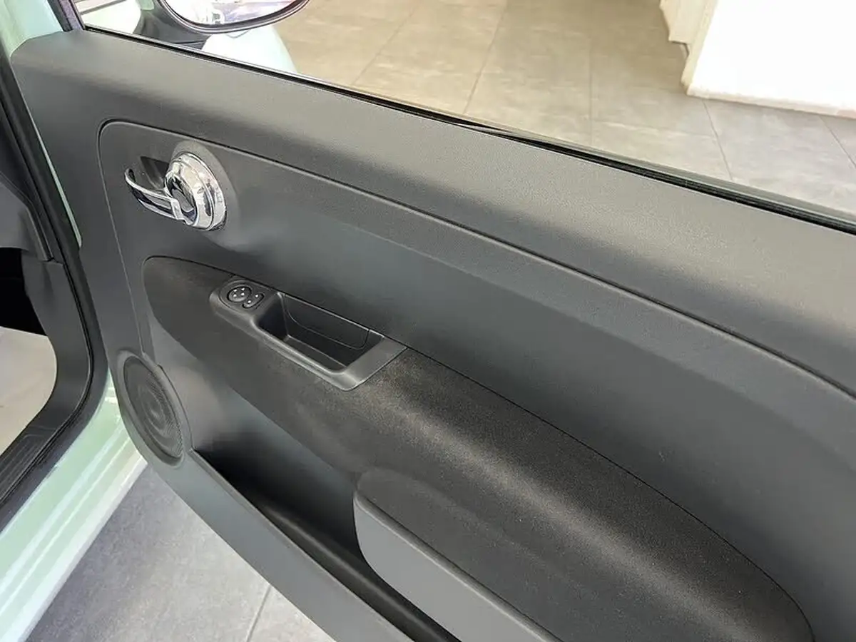 2016-fiat-500-12-lounge-big-13
