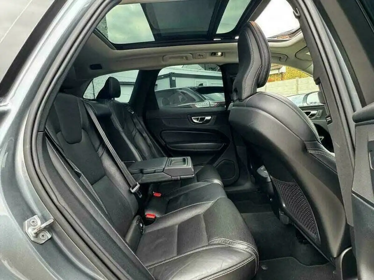 2018-volvo-xc60-20td-d4-inscription-pro-4x4-geartronic-big-27