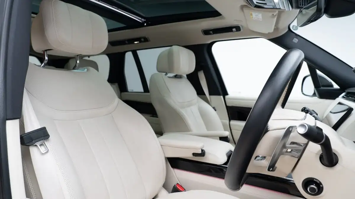2022-land-rover-range-rover-30-p400-autobiography-big-2