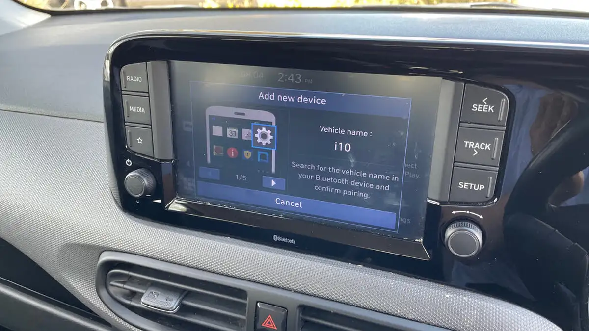 2022-hyundai-i10-12-se-connect-big-22