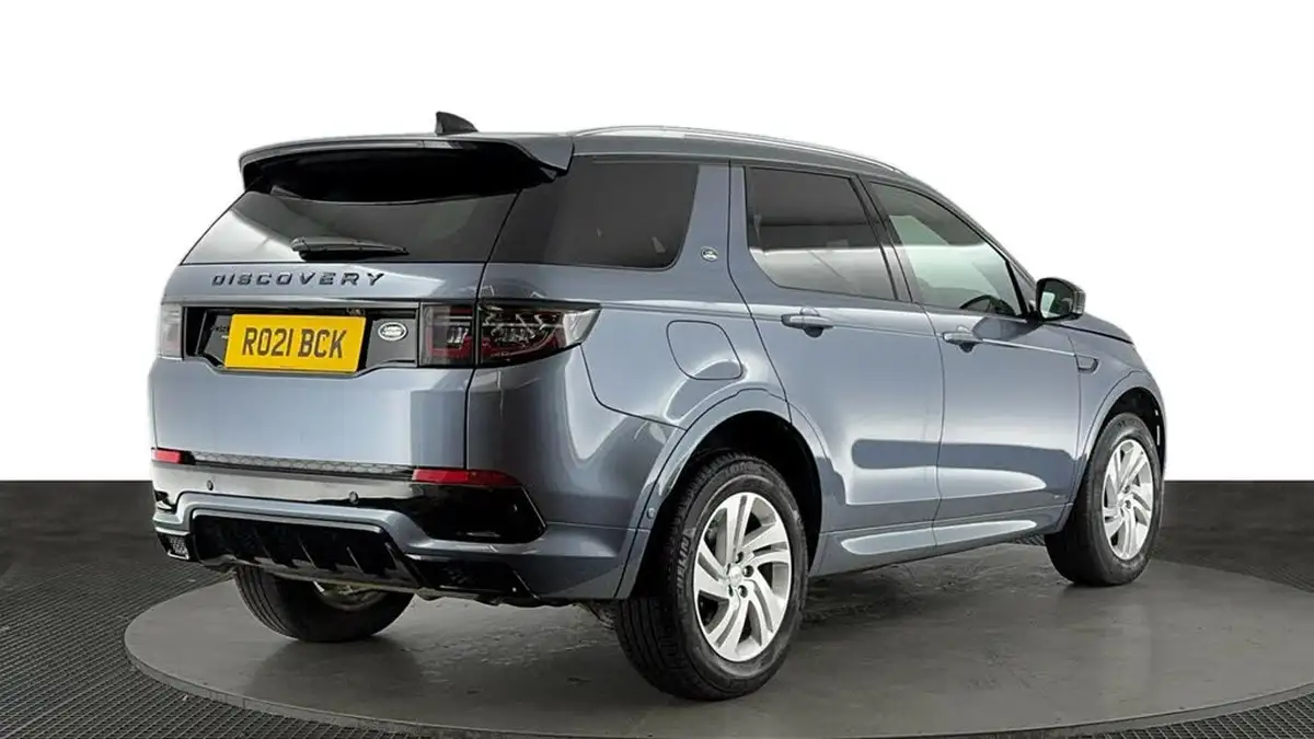 2021-land-rover-discovery-sport-15-p300e-r-dynamic-se-big-3