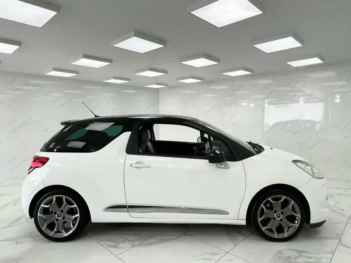 2012-citroen-ds3-16-ultra-prestige-big-11
