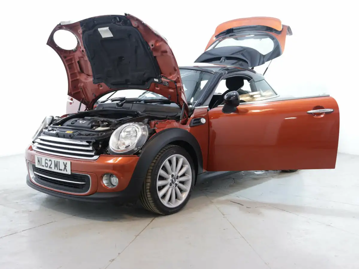 2012-mini-cooper-16-cooper-122bhp-coupe-3d-big-41