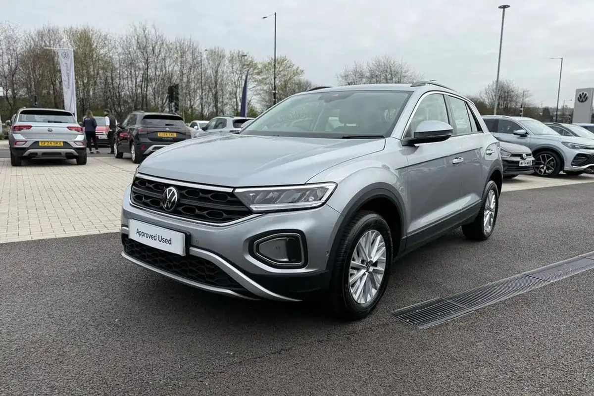 2024-volkswagen-t-roc-10-tsi-life-110ps-big-42