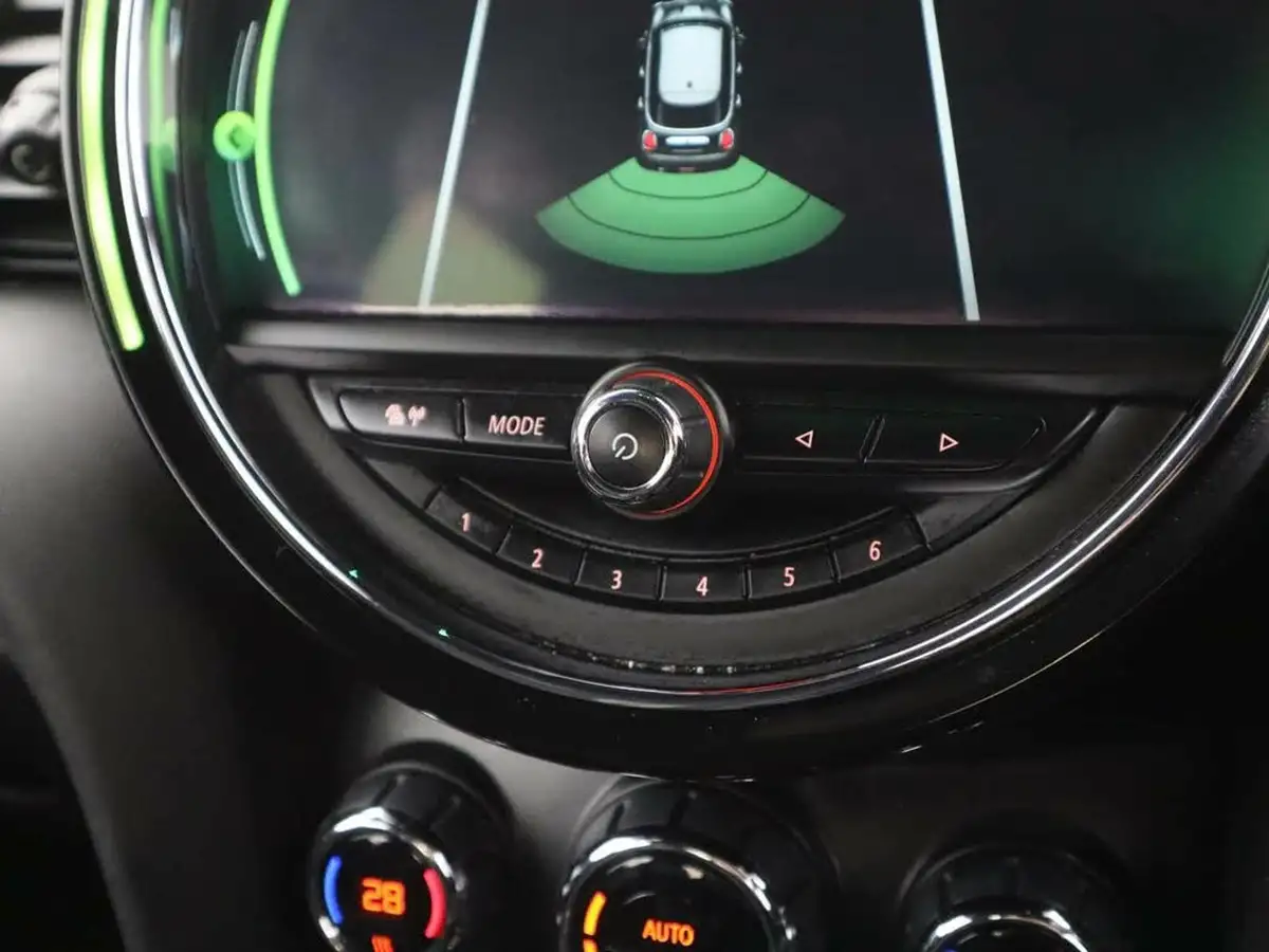 2018-mini-cooper-20-cooper-s-series-ii-chiliss-hatchback-5d-sport-auto-big-18