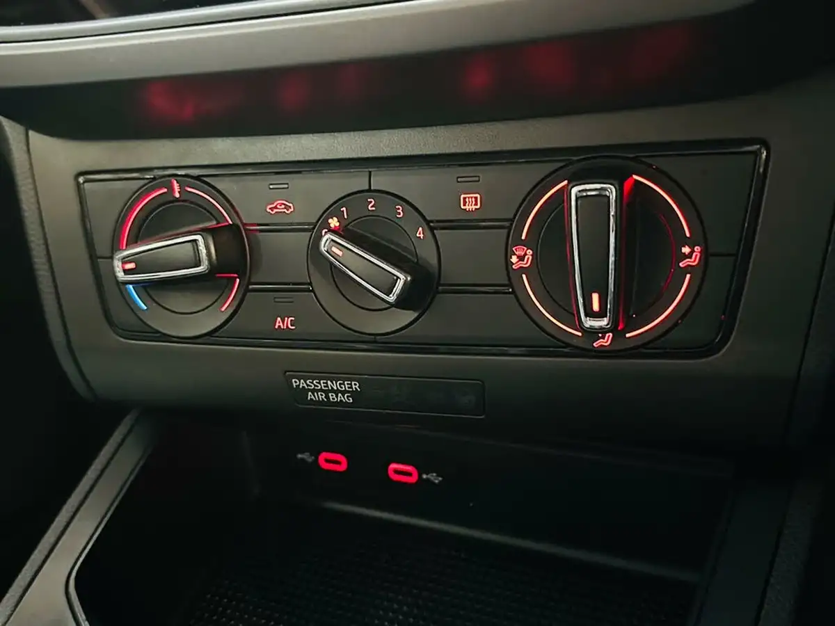 2021-seat-ibiza-10-tsi-se-technology-big-39