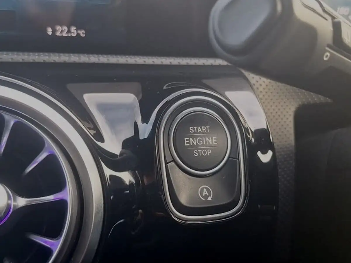2018-mercedes-benz-a-class-13-a200-amg-line-premiumss-hatchback-5d-7g-dct-big-18