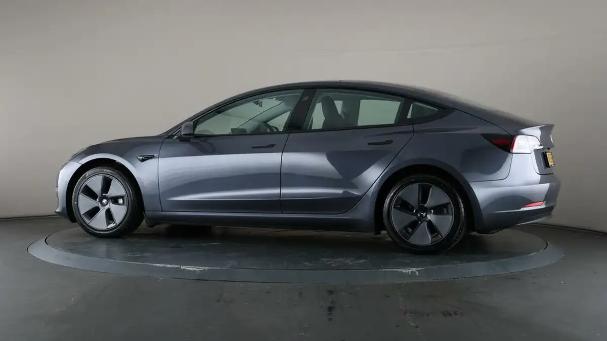 2021-tesla-model-3-e-long-range-4x4-big-69