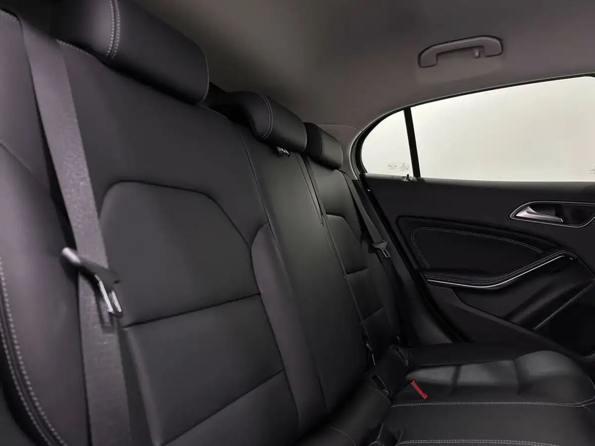2017-mercedes-benz-gla-class-21d-gla-200d-sport-ss-7g-dct-big-37