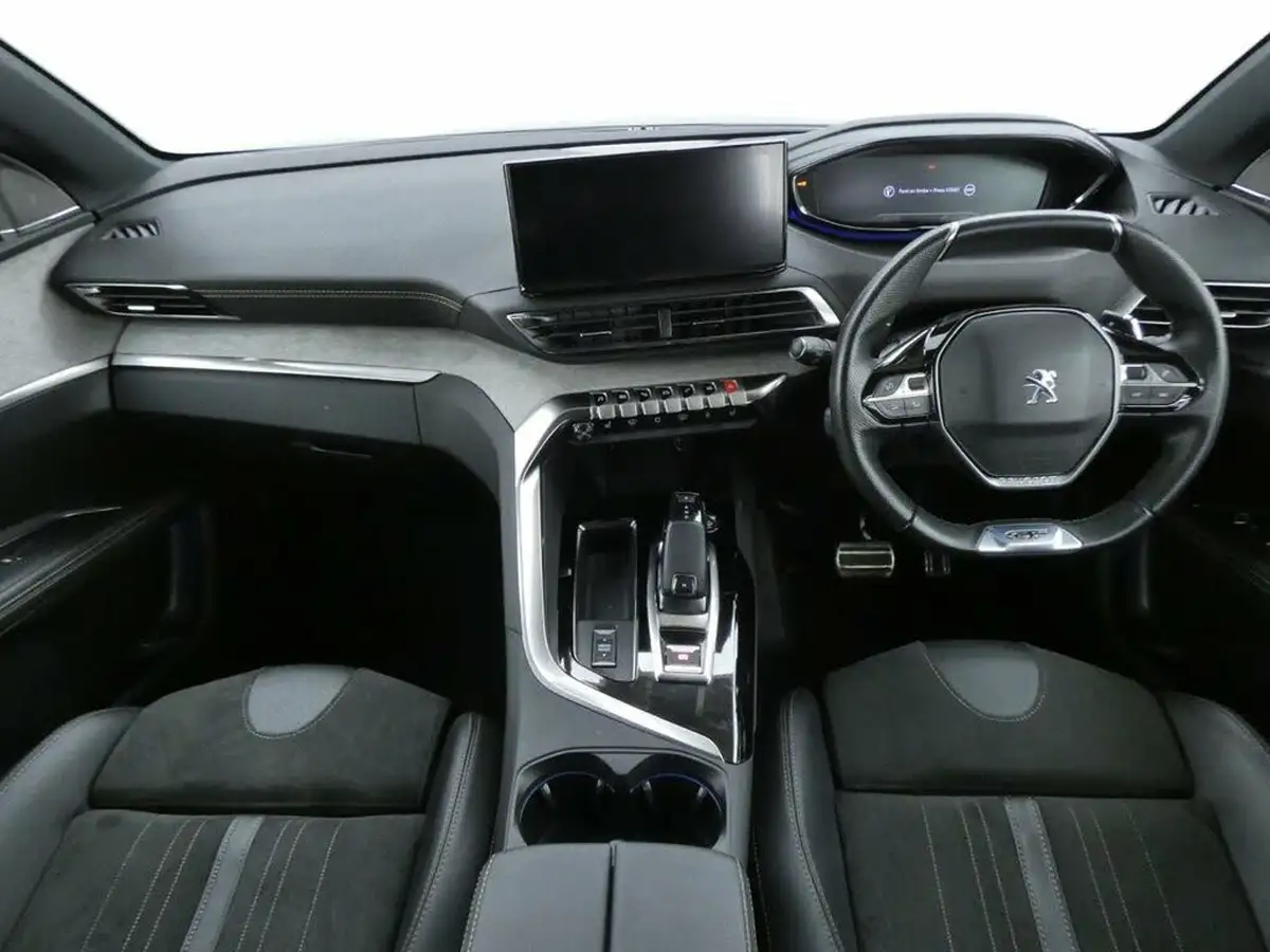 2022-peugeot-5008-suv-12-puretech-gt-premium-big-17