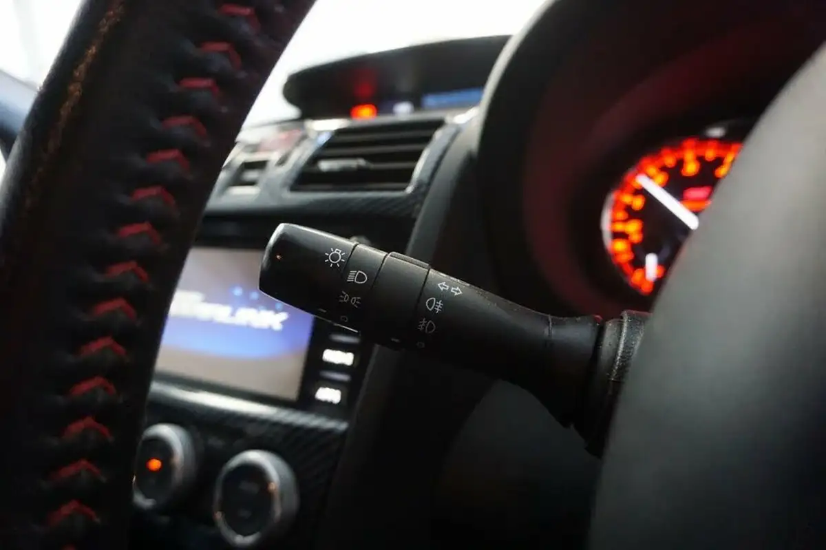 2016-subaru-wrx-25-sti-type-uk-big-21