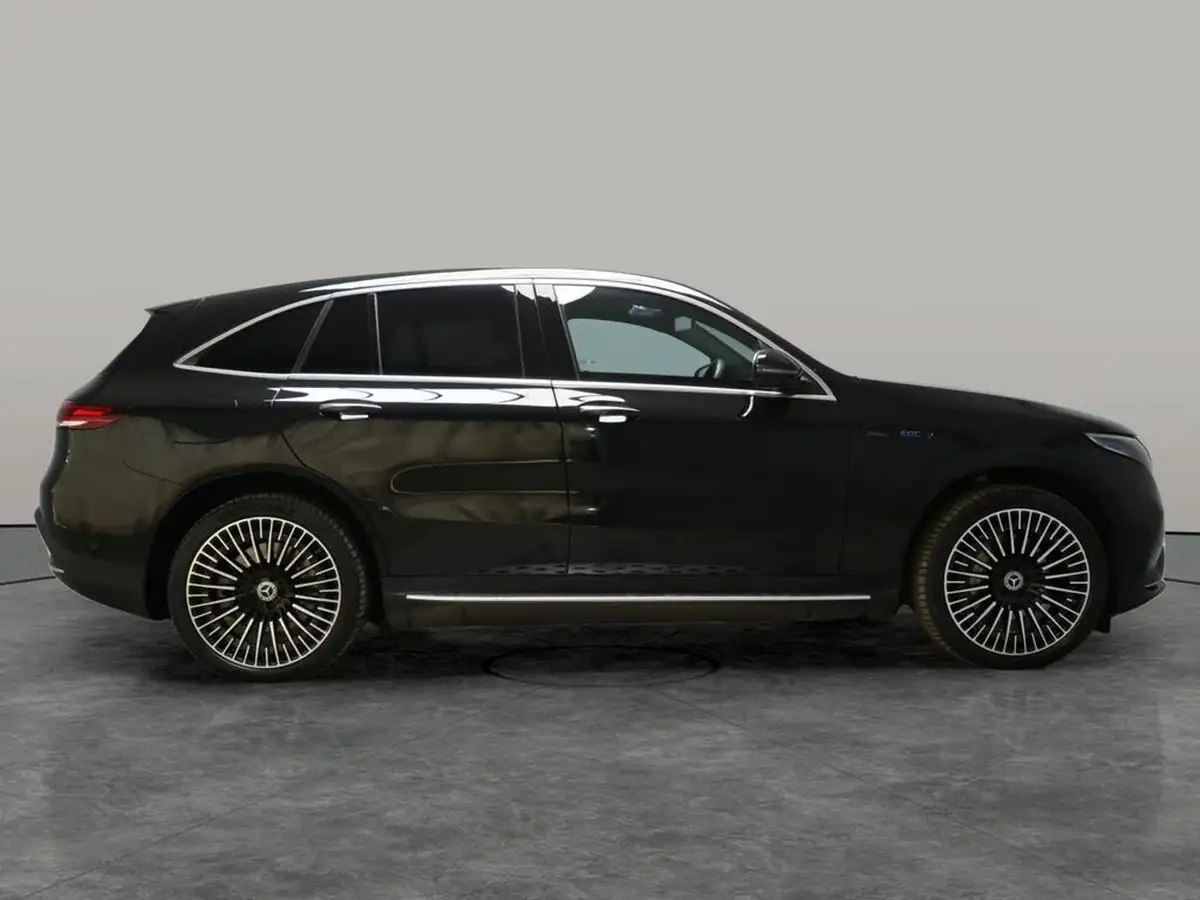 2022-mercedes-benz-eqc-e-eqc-400-amg-line-premium-big-9
