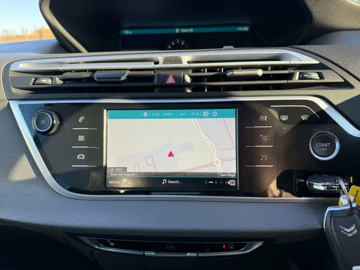 2019-citroen-c4-spacetourer-12-puretech-flair-big-32