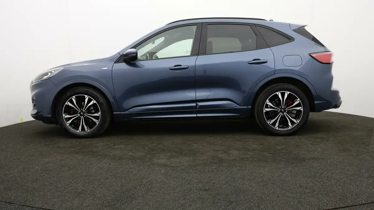 2022-ford-kuga-25t-st-line-x-edition-190ps-fhev-big-3
