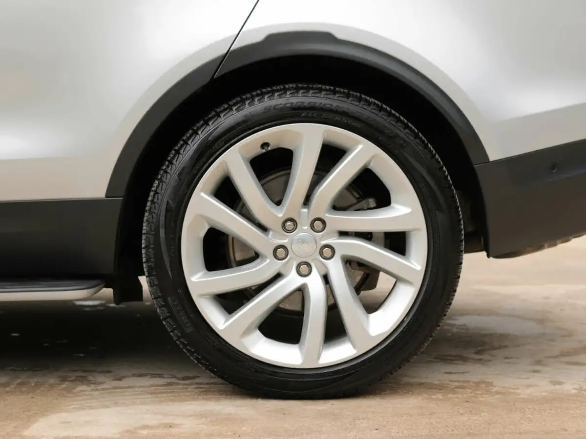 2021-land-rover-discovery-30-d300-commercial-hse-big-39